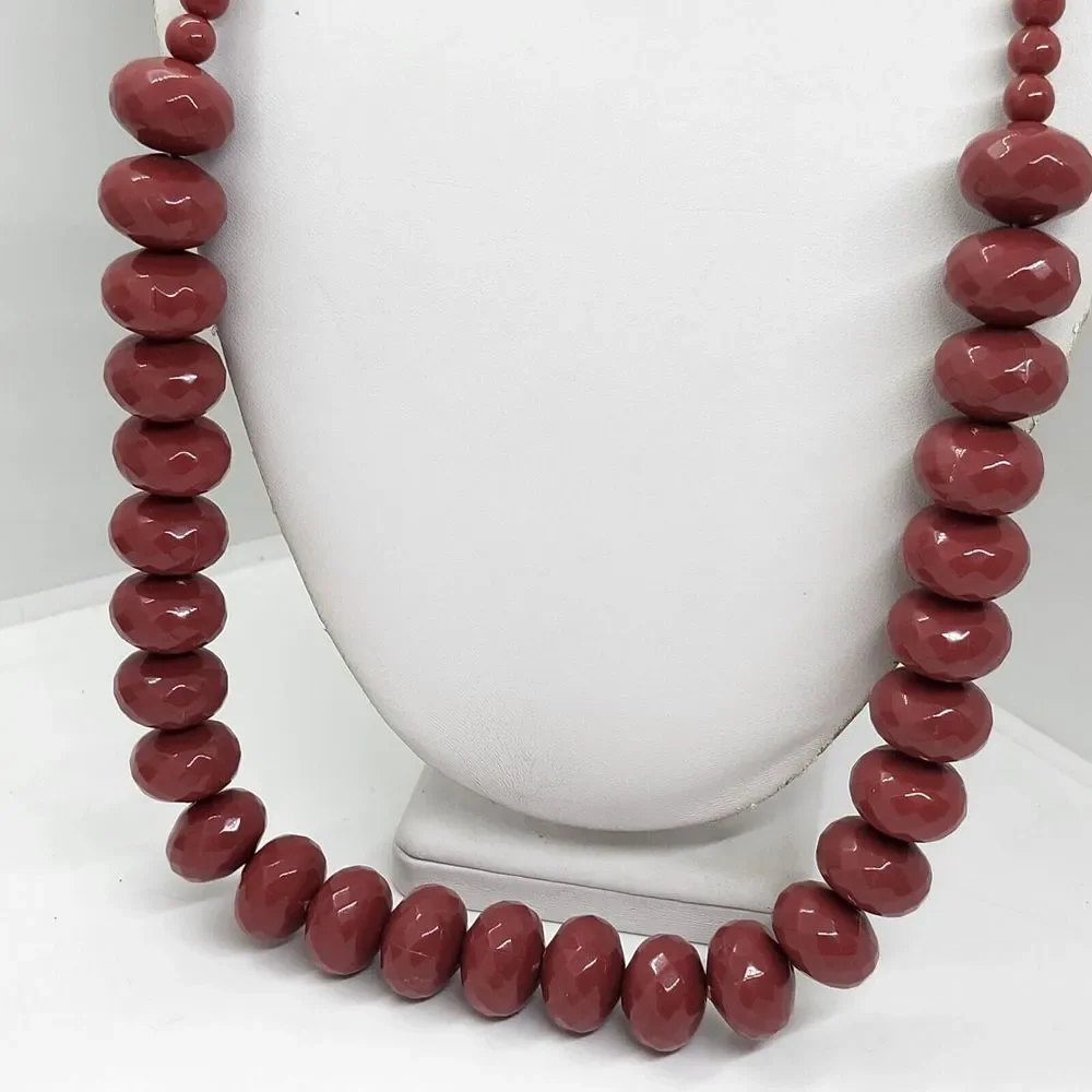 Graziano‎ Beaded Necklace Cranberry Color